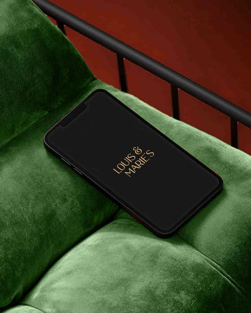 Louise & Marie's Lounge